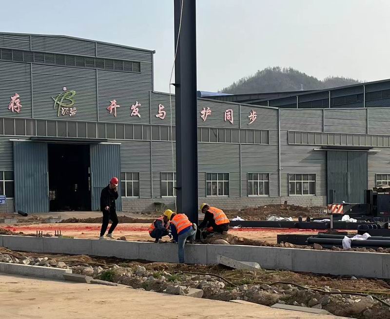 河南乐动全体育-乐动(中国)
高端智能装备制造项目标准化厂房钢立柱完成吊装